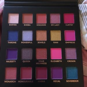 New Eloise The Queen eyeshadow palette